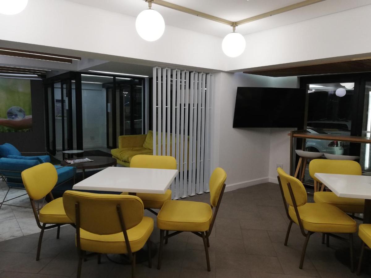 First Group Riviera Suites Cape Town Ngoại thất bức ảnh