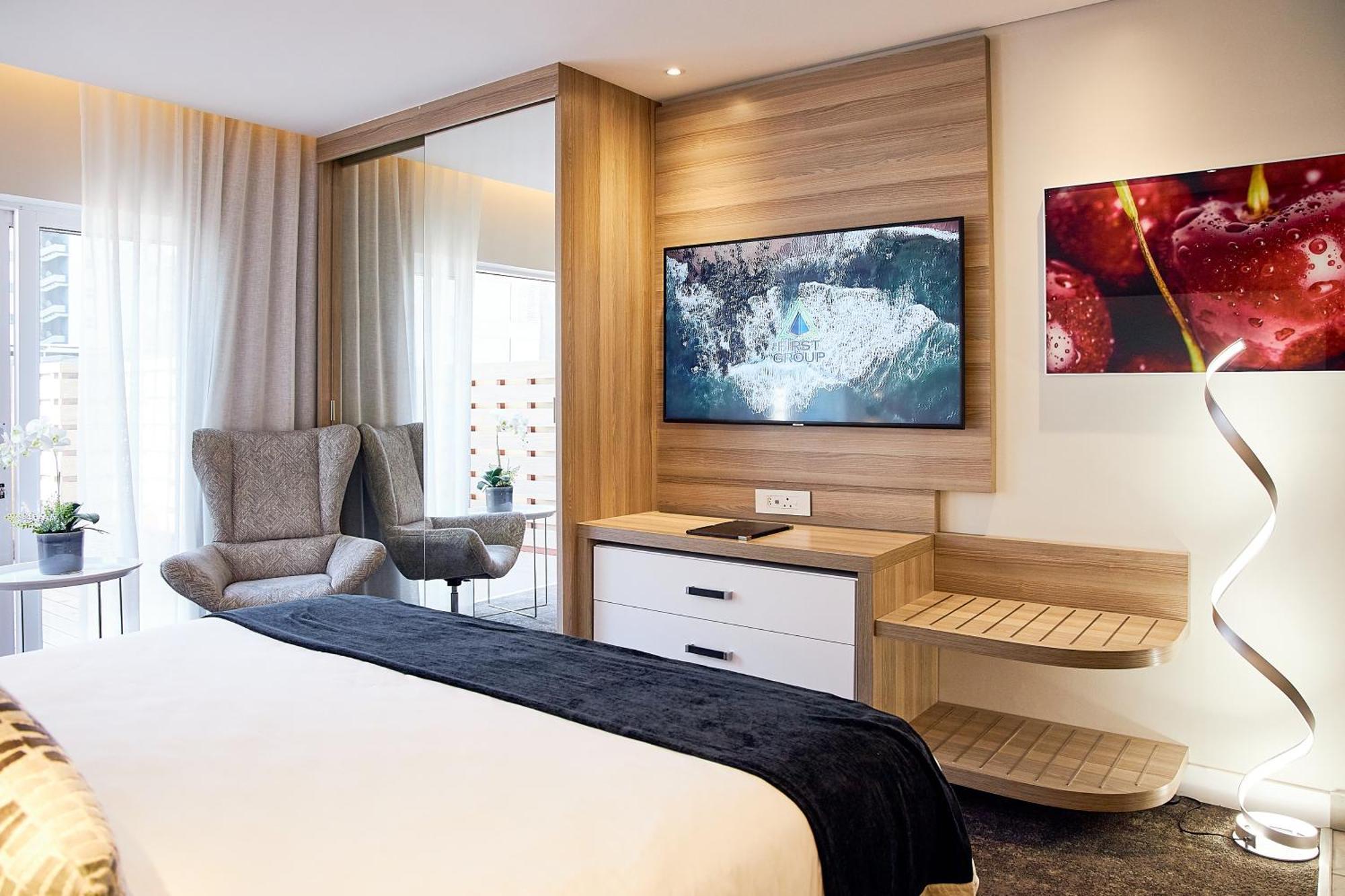 First Group Riviera Suites Cape Town Ngoại thất bức ảnh