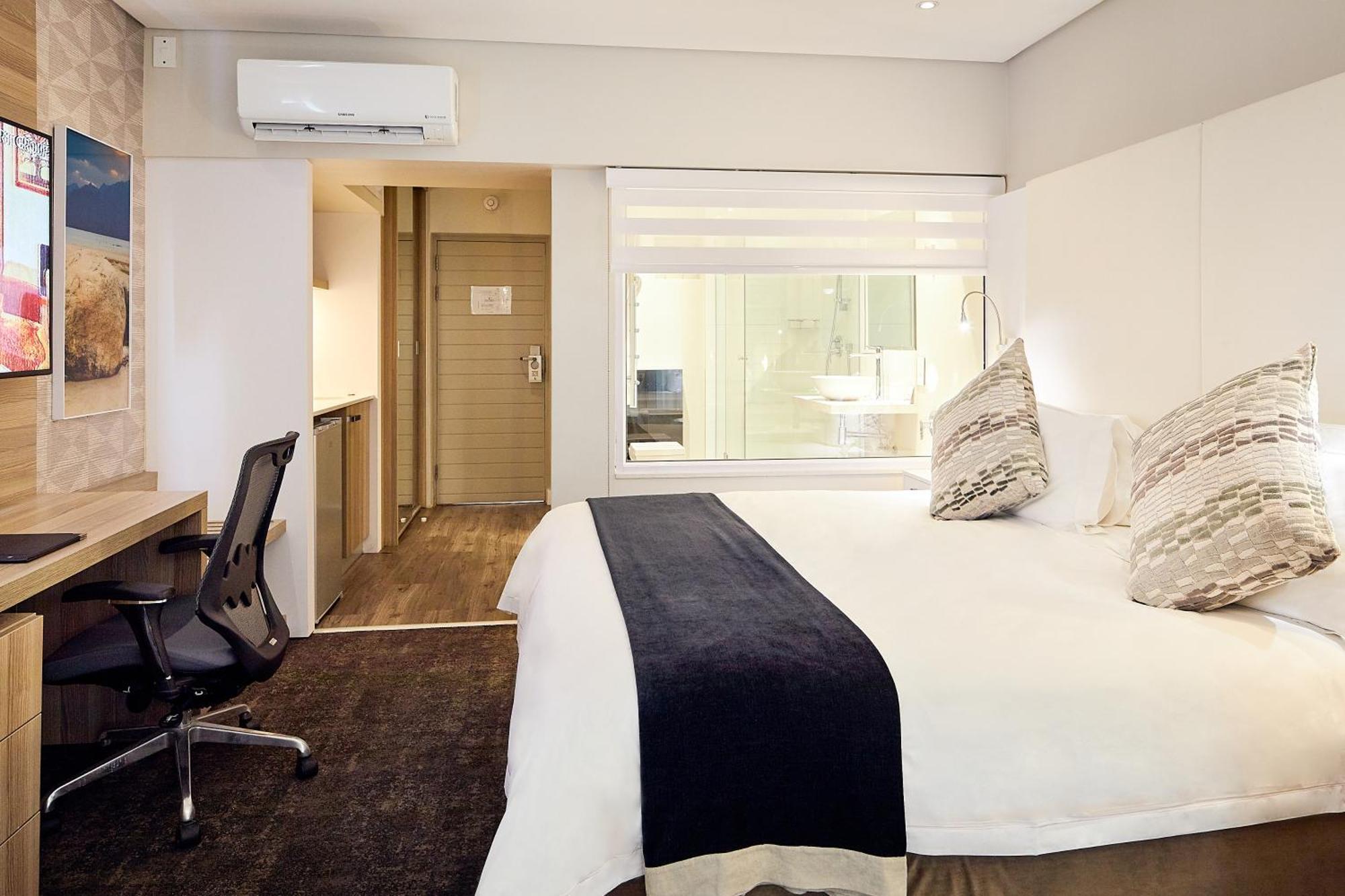 First Group Riviera Suites Cape Town Ngoại thất bức ảnh