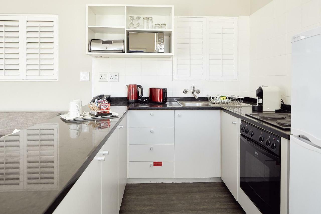 First Group Riviera Suites Cape Town Ngoại thất bức ảnh